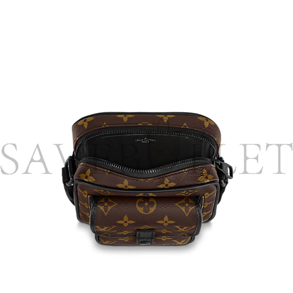 LOUIS VUITTON CHRISTOPHER WEARABLE WALLET M69404 (15*17*8cm) LOUIS VUITTON CHRISTOPHER WEARABLE WALLET M69404 (15*17*8cm)