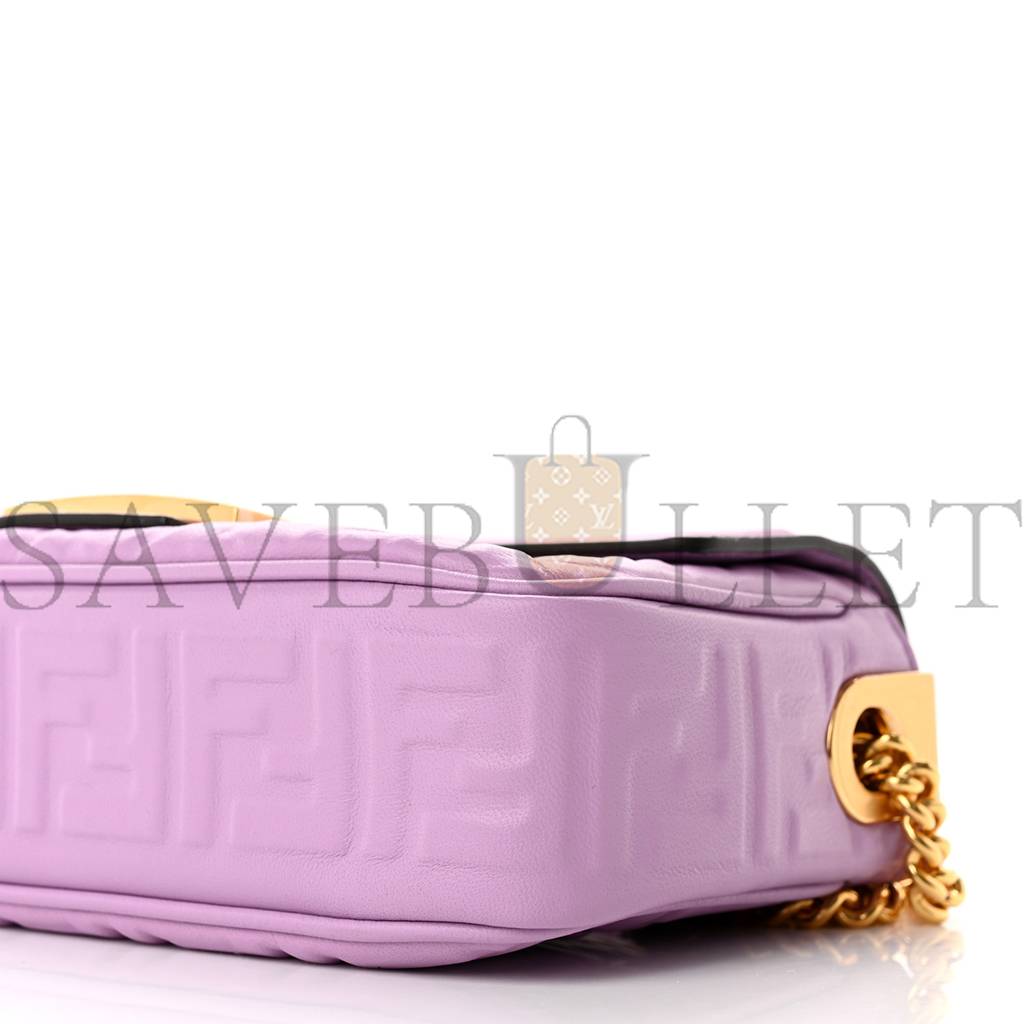 FENDI NAPPA SMALL FF EMBOSSED MIDI CHAIN BAGUETTE VIOLETTA (23*13*6cm) FENDI NAPPA SMALL FF EMBOSSED MIDI CHAIN BAGUETTE VIOLETTA (23*13*6cm)