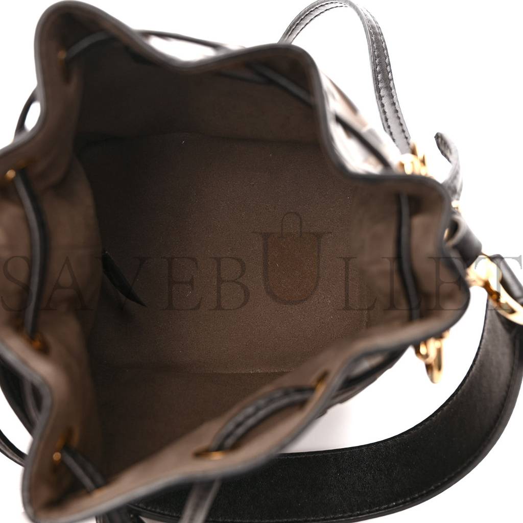 FENDI VITELLO LIBERTY F IS FENDI BI-COLOR FF 1974 EMBOSSED MINI MON TRESOR BUCKET BAG MAYA BLACK (18*12*10cm) FENDI VITELLO LIBERTY F IS FENDI BI-COLOR FF 1974 EMBOSSED MINI MON TRESOR BUCKET BAG MAYA BLACK (18*12*10cm)