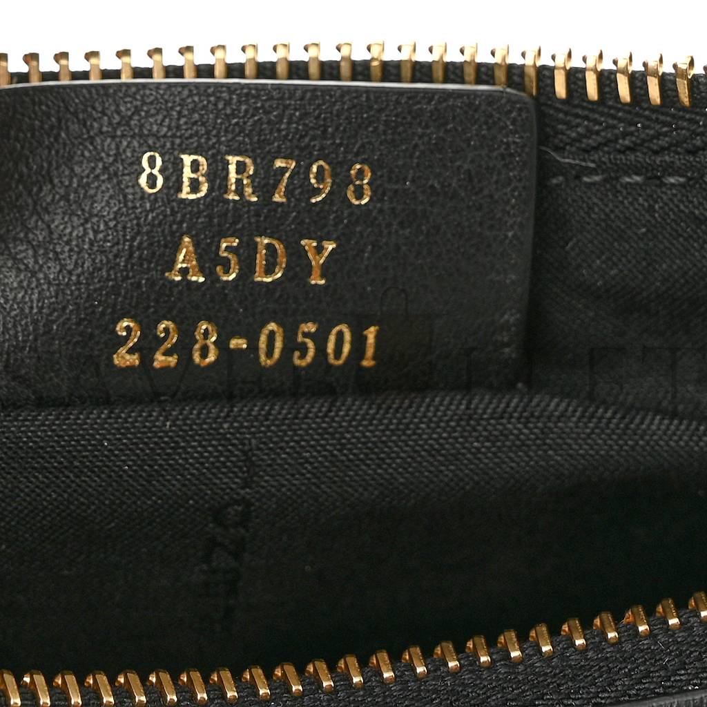 FENDI VITELLO GRACE MATTE SMALL FENDIGRAPHY HOBO BAG BLACK (28*24*9cm) FENDI VITELLO GRACE MATTE SMALL FENDIGRAPHY HOBO BAG BLACK (28*24*9cm)