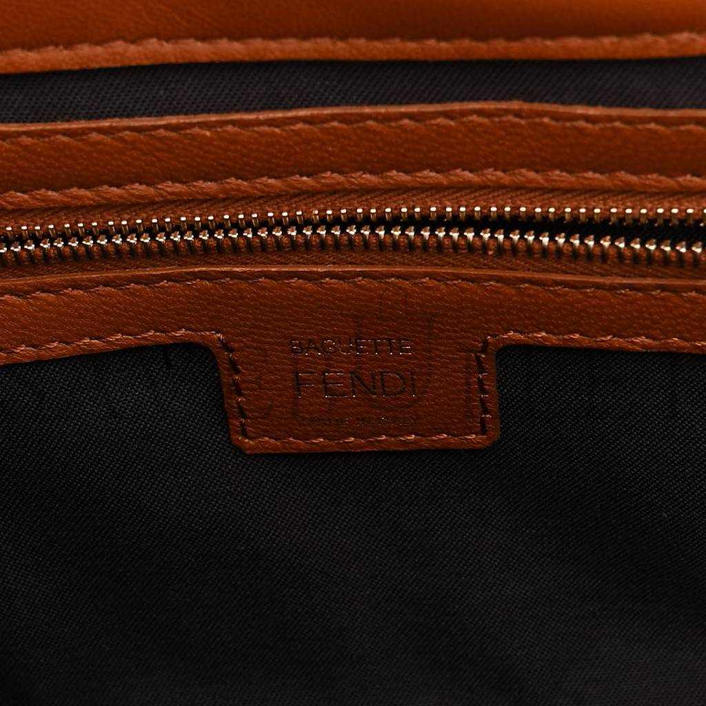 FENDI NAPPA FF 1974 EMBOSSED BAGUETTE COLONIALE (26*16*6cm) FENDI NAPPA FF 1974 EMBOSSED BAGUETTE COLONIALE (26*16*6cm)