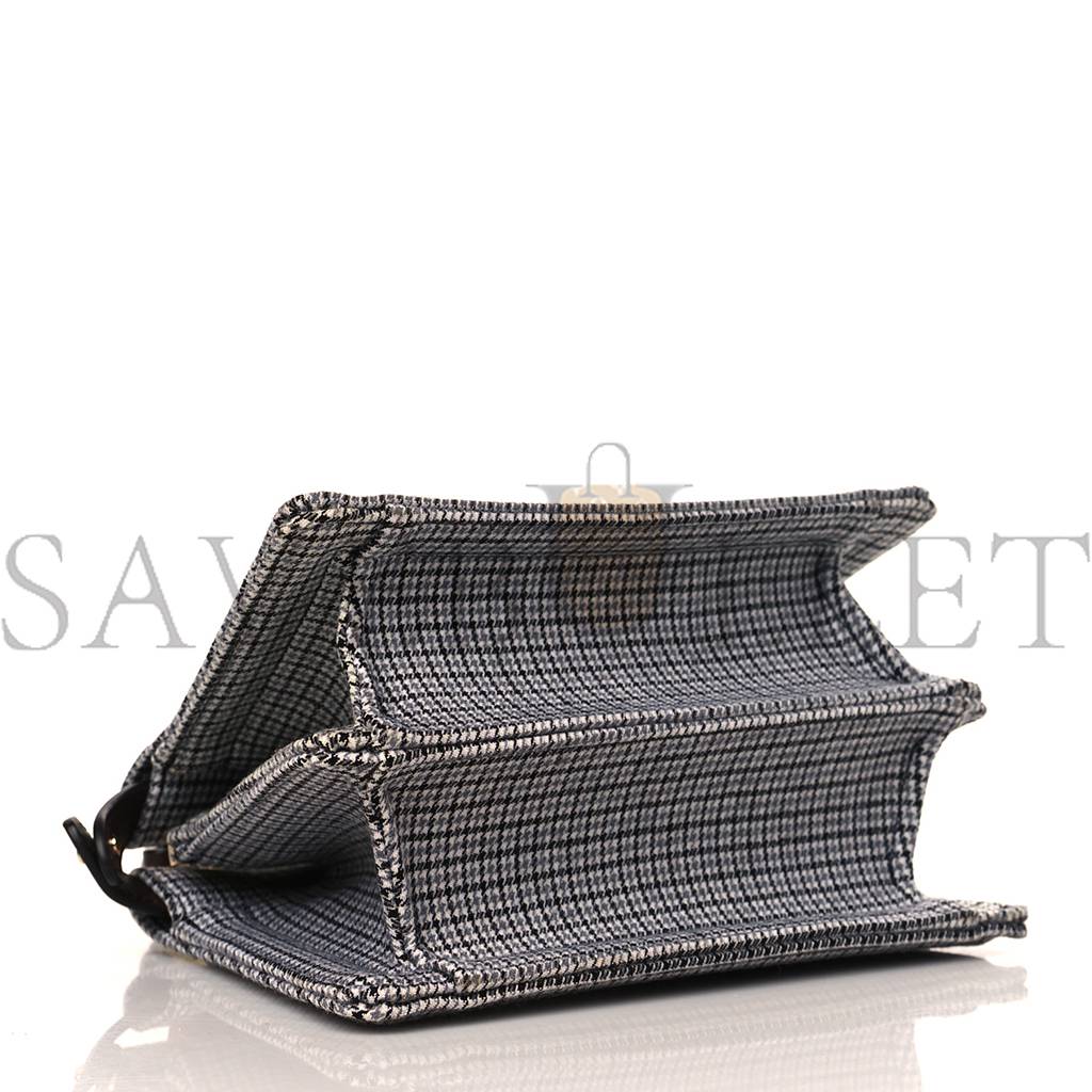 FENDI WOOL FABRIC JACQUARD CUOIO HOUNDSTOOTH FF 1974 PETITE PEEKABOO I SEE U SATCHEL GREY BLACK (20*15*11cm) FENDI WOOL FABRIC JACQUARD CUOIO HOUNDSTOOTH FF 1974 PETITE PEEKABOO I SEE U SATCHEL GREY BLACK (20*15*11cm)