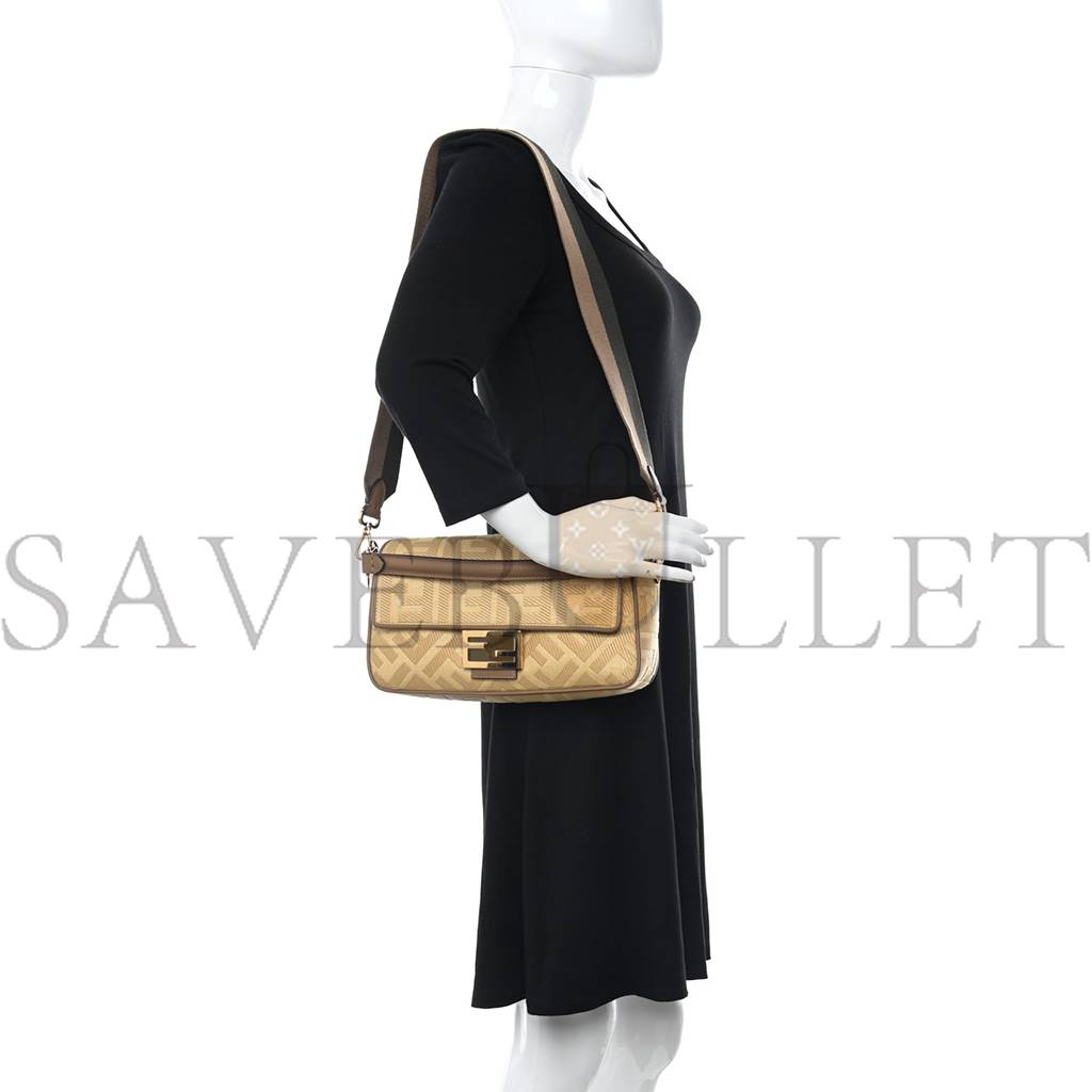 FENDI RAFFIA VITELLO KING LUCIDO FF EMBROIDERED BAGUETTE GRANO SAND (28*15*6cm) FENDI RAFFIA VITELLO KING LUCIDO FF EMBROIDERED BAGUETTE GRANO SAND (28*15*6cm)