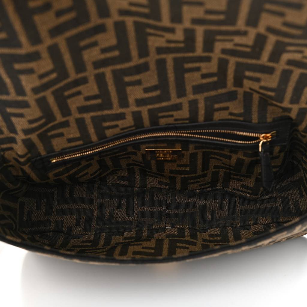 FENDI FABRIC JACQUARD FF 1974 MEDIUM BAGUETTE TOBACCO MORO BLACK (27*13*6cm) FENDI FABRIC JACQUARD FF 1974 MEDIUM BAGUETTE TOBACCO MORO BLACK (27*13*6cm)