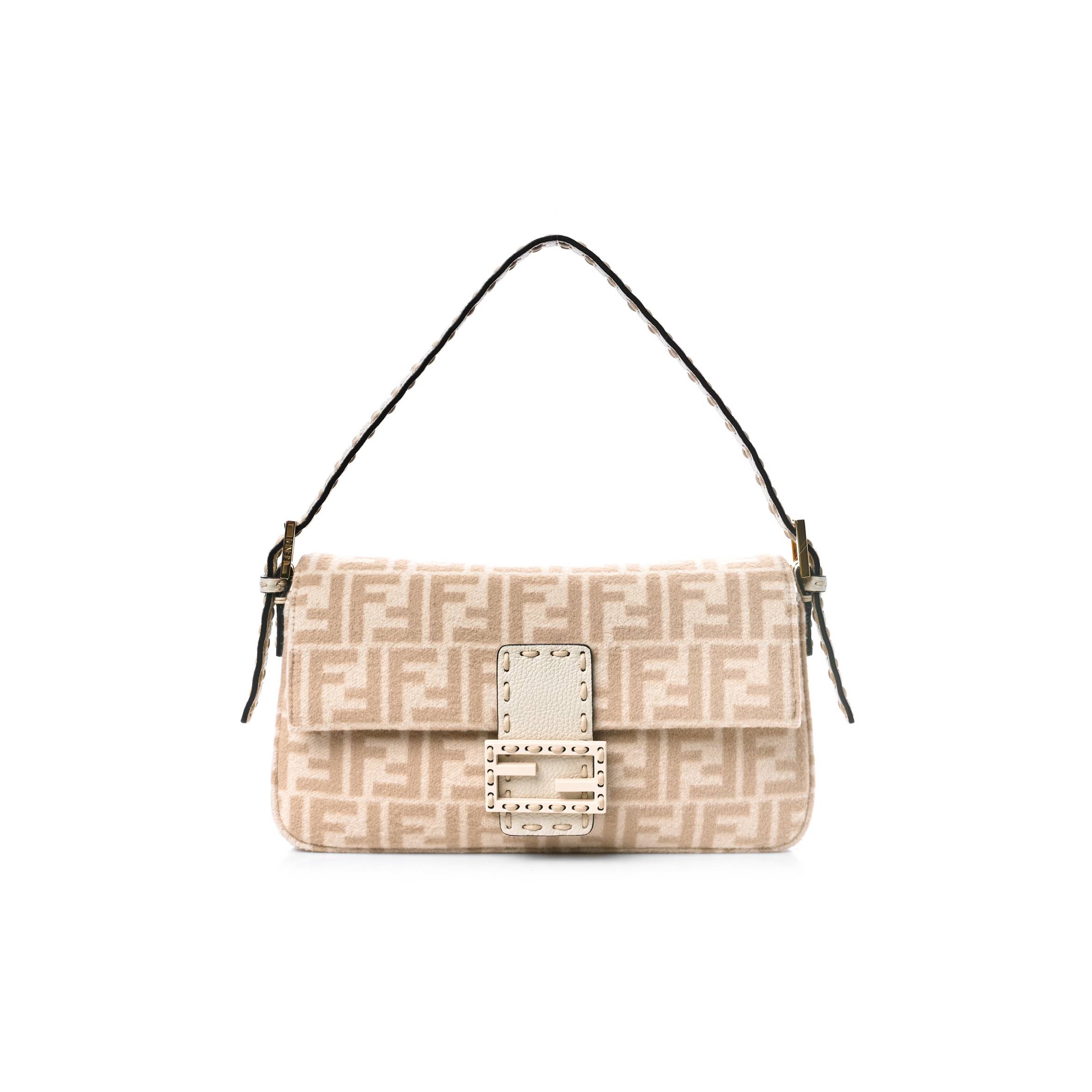 FENDI WOOL CUOIO ROMANO SELLERIA FF 1974 BAGUETTE 1997 BEIGE CAMMELLO CAMELIA (27*15*4cm) FENDI WOOL CUOIO ROMANO SELLERIA FF 1974 BAGUETTE 1997 BEIGE CAMMELLO CAMELIA (27*15*4cm)