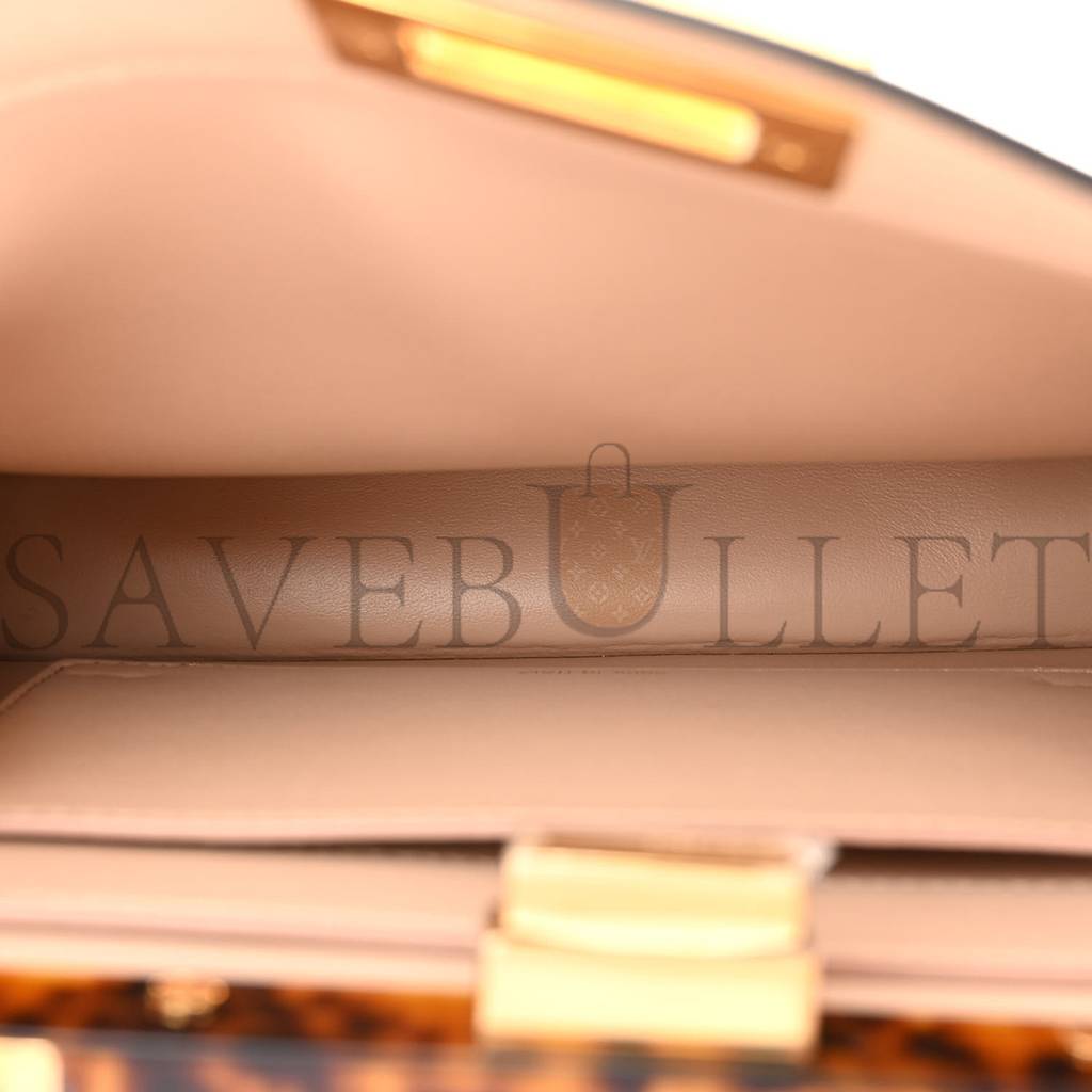FENDI VITELLO SETA SHINY NAPPA PLEXIGLASS SMALL PEEKABOO I SEE U SATCHEL POUDRE (27*20*10cm) FENDI VITELLO SETA SHINY NAPPA PLEXIGLASS SMALL PEEKABOO I SEE U SATCHEL POUDRE (27*20*10cm)