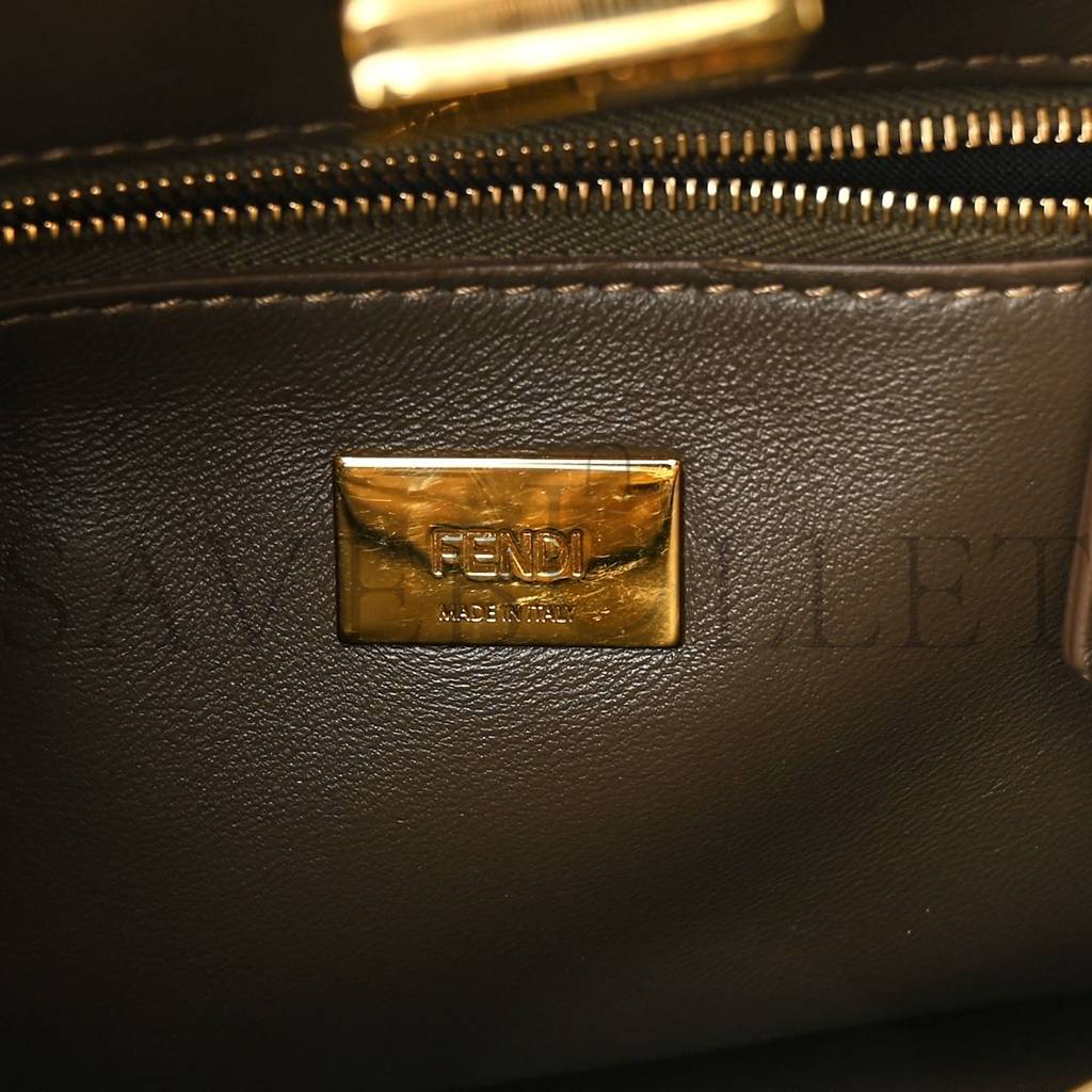 FENDI GLAZED FABRIC VITELLO FF 1974 HAIRDO GIRLS INLAY MINI PEEKABOO ICONIC SATCHEL MOGANO PANNA MULTICOLOR (23*18*13cm) FENDI GLAZED FABRIC VITELLO FF 1974 HAIRDO GIRLS INLAY MINI PEEKABOO ICONIC SATCHEL MOGANO PANNA MULTICOLOR (23*18*13cm)