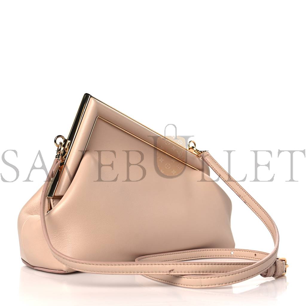 FENDI SHINY NAPPA SMALL FENDI FIRST POUDRE (26*18*9.5cm) FENDI SHINY NAPPA SMALL FENDI FIRST POUDRE (26*18*9.5cm)