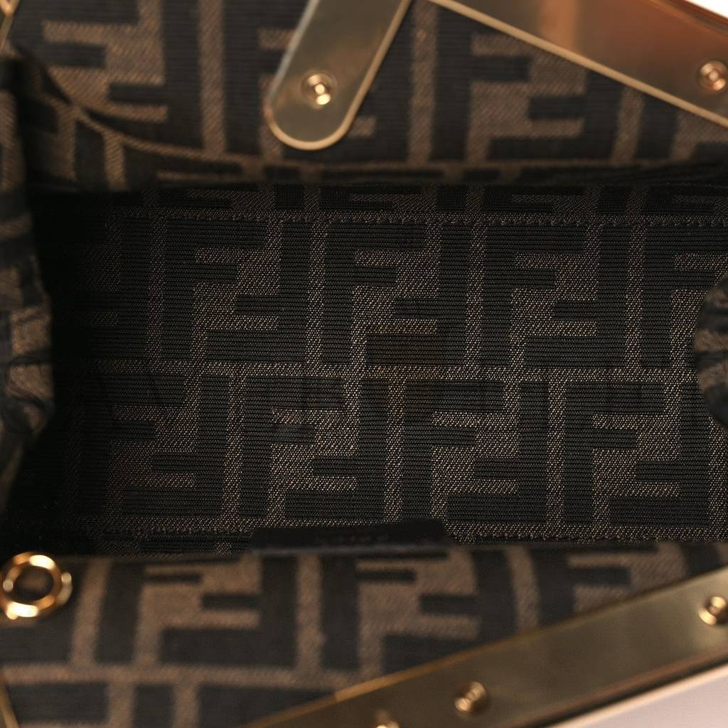 FENDI SHINY NAPPA SMALL FENDI FIRST POUDRE (26*18*9.5cm) FENDI SHINY NAPPA SMALL FENDI FIRST POUDRE (26*18*9.5cm)