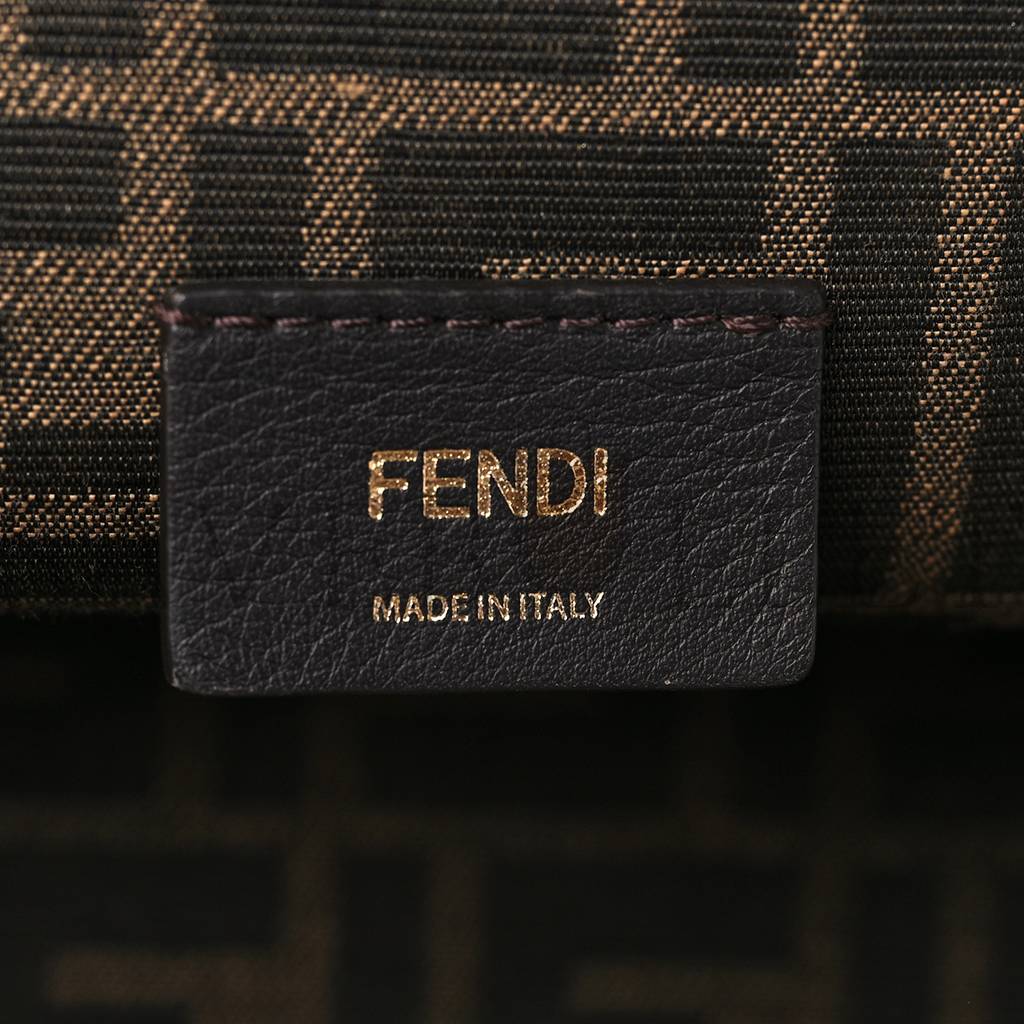 FENDI SHINY NAPPA SMALL FENDI FIRST POUDRE (26*18*9.5cm) FENDI SHINY NAPPA SMALL FENDI FIRST POUDRE (26*18*9.5cm)
