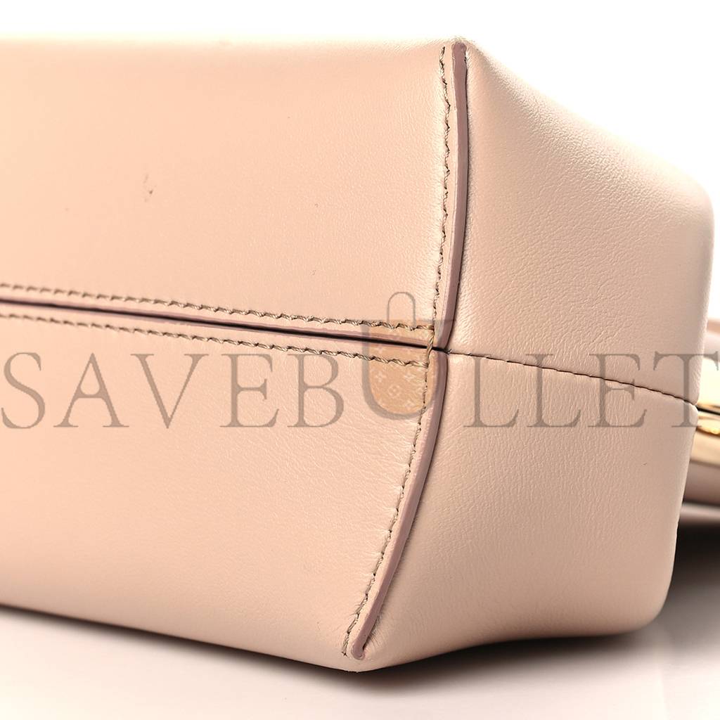 FENDI SHINY NAPPA SMALL FENDI FIRST POUDRE (26*18*9.5cm) FENDI SHINY NAPPA SMALL FENDI FIRST POUDRE (26*18*9.5cm)