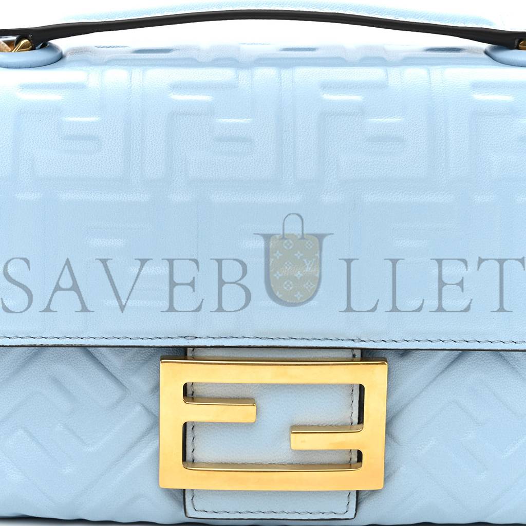 FENDI NAPPA SMALL FF EMBOSSED MIDI CHAIN BAGUETTE AZZURRO BABY (32*26*10cm) FENDI NAPPA SMALL FF EMBOSSED MIDI CHAIN BAGUETTE AZZURRO BABY (32*26*10cm)