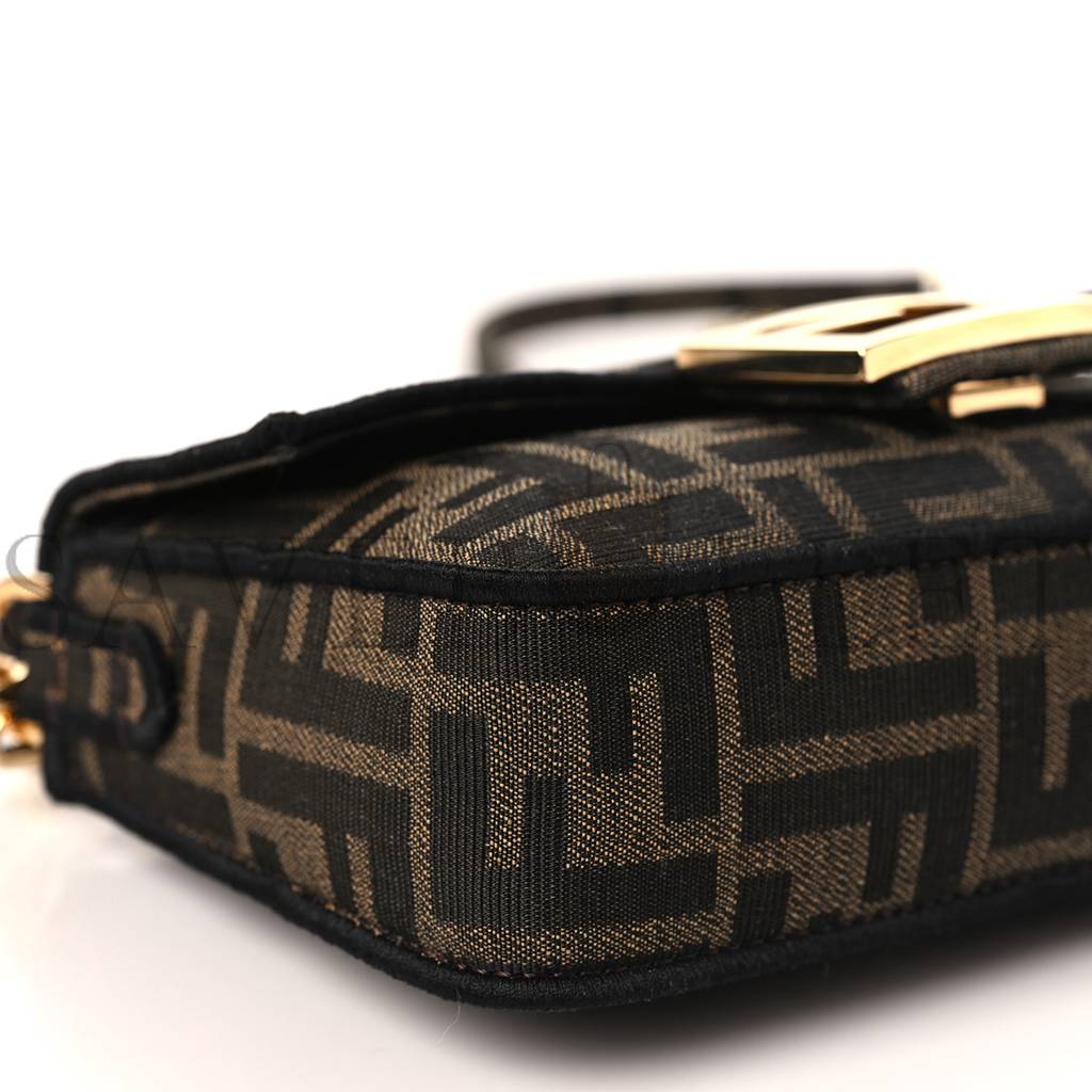 FENDI FABRIC JACQUARD FF 1974 MINI BAGUETTE TOBACCO MORO BLACK (19*11*5cm) FENDI FABRIC JACQUARD FF 1974 MINI BAGUETTE TOBACCO MORO BLACK (19*11*5cm)