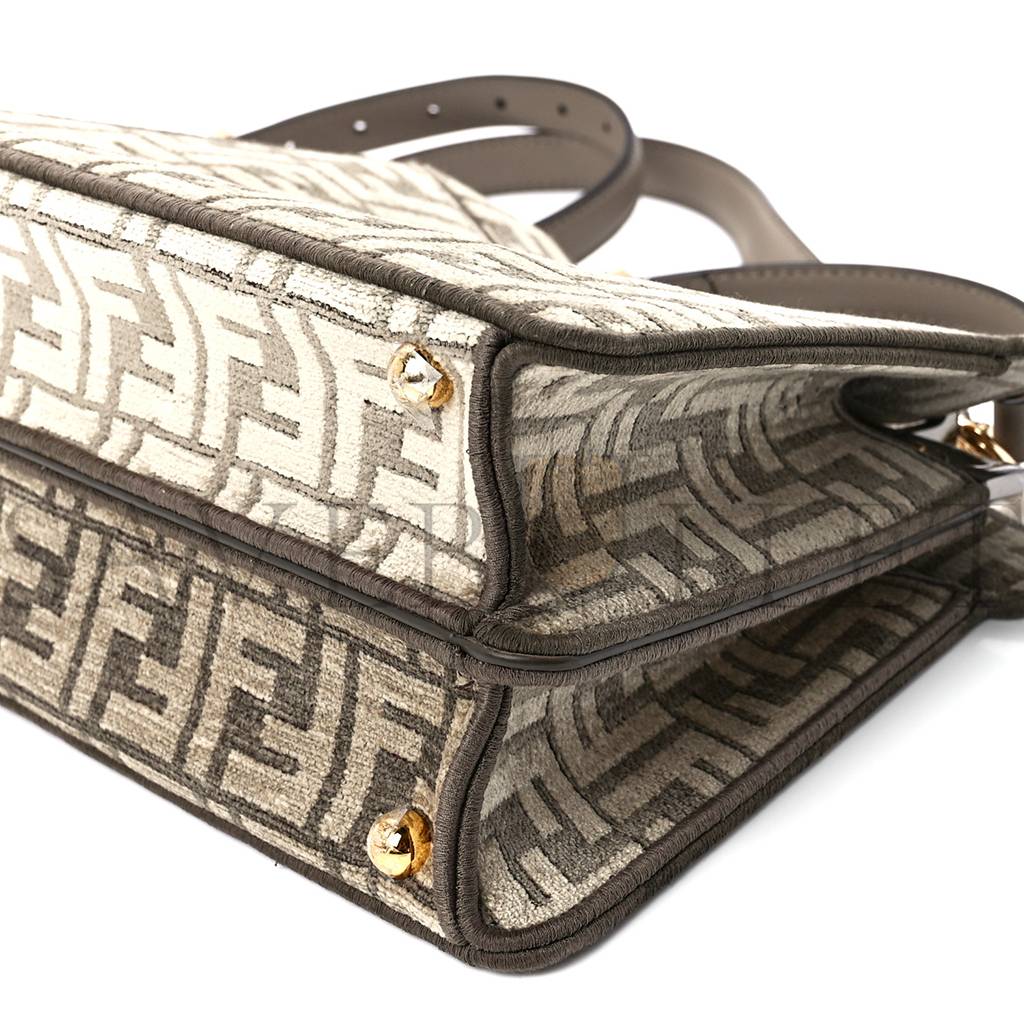 FENDI CHENILLE VITELLO SETA FF SMALL PEEKABOO I SEE U SATCHEL TORTORA NUVOLA (41*29*15cm) FENDI CHENILLE VITELLO SETA FF SMALL PEEKABOO I SEE U SATCHEL TORTORA NUVOLA (41*29*15cm)
