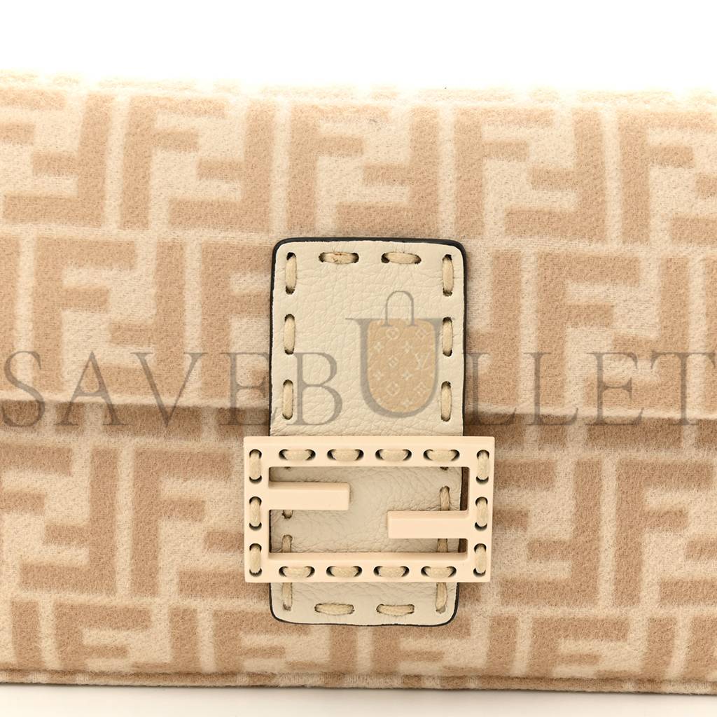 FENDI WOOL CUOIO ROMANO SELLERIA FF 1974 BAGUETTE 1997 BEIGE CAMMELLO CAMELIA (27*14*4cm) FENDI WOOL CUOIO ROMANO SELLERIA FF 1974 BAGUETTE 1997 BEIGE CAMMELLO CAMELIA (27*14*4cm)