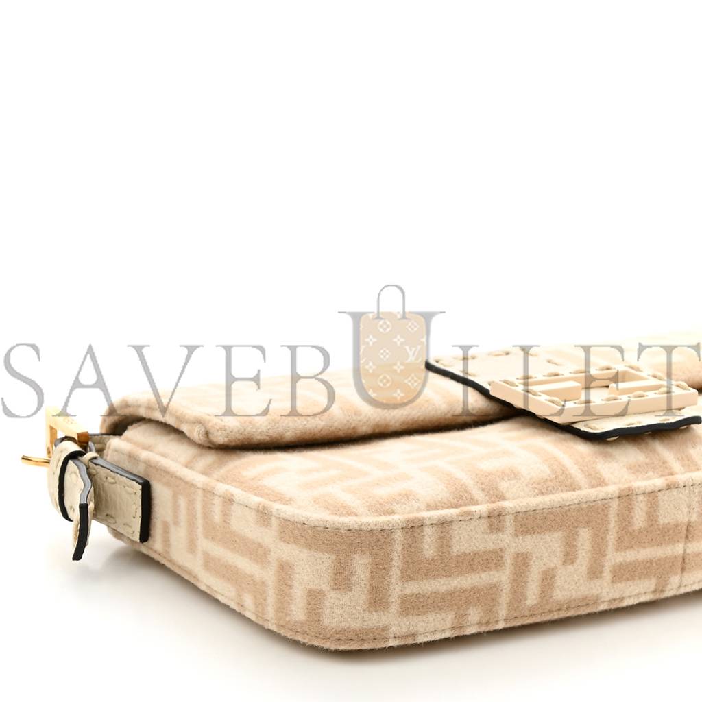 FENDI WOOL CUOIO ROMANO SELLERIA FF 1974 BAGUETTE 1997 BEIGE CAMMELLO CAMELIA (27*14*4cm) FENDI WOOL CUOIO ROMANO SELLERIA FF 1974 BAGUETTE 1997 BEIGE CAMMELLO CAMELIA (27*14*4cm)
