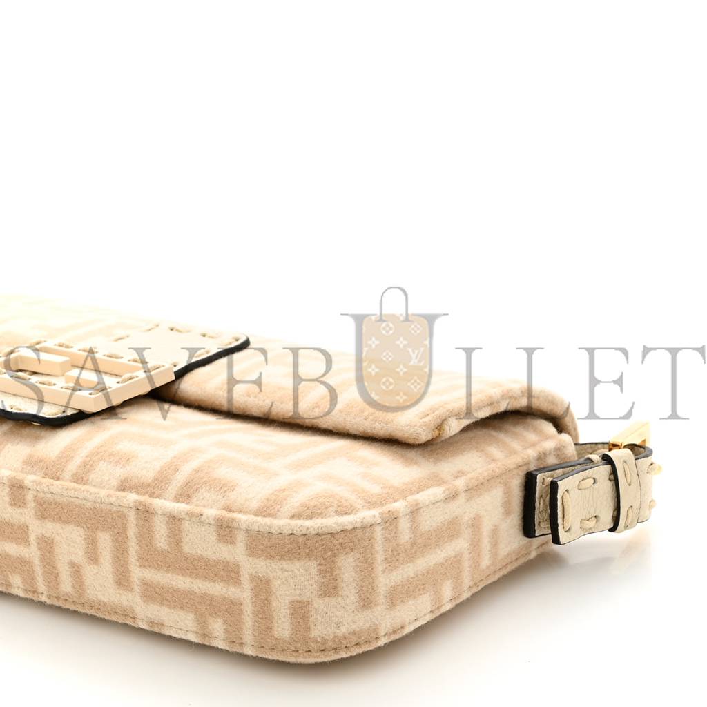 FENDI WOOL CUOIO ROMANO SELLERIA FF 1974 BAGUETTE 1997 BEIGE CAMMELLO CAMELIA (27*14*4cm) FENDI WOOL CUOIO ROMANO SELLERIA FF 1974 BAGUETTE 1997 BEIGE CAMMELLO CAMELIA (27*14*4cm)