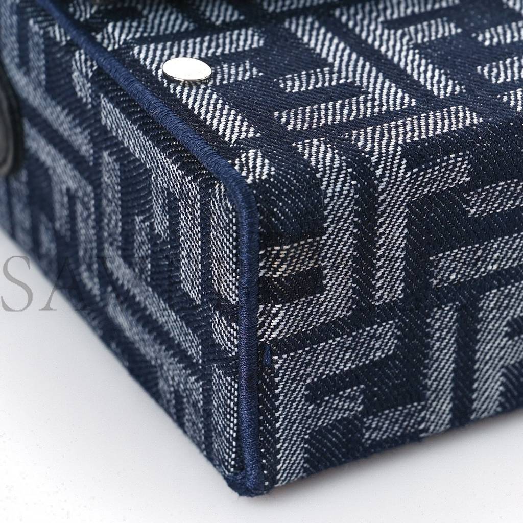 FENDI FABRIC JACQUARD REACTIVE JEAN DENIM VITELLO COVER FF BAGUETTE SOFT TRUNK BLUE BLACK (21*12*6cm) FENDI FABRIC JACQUARD REACTIVE JEAN DENIM VITELLO COVER FF BAGUETTE SOFT TRUNK BLUE BLACK (21*12*6cm)