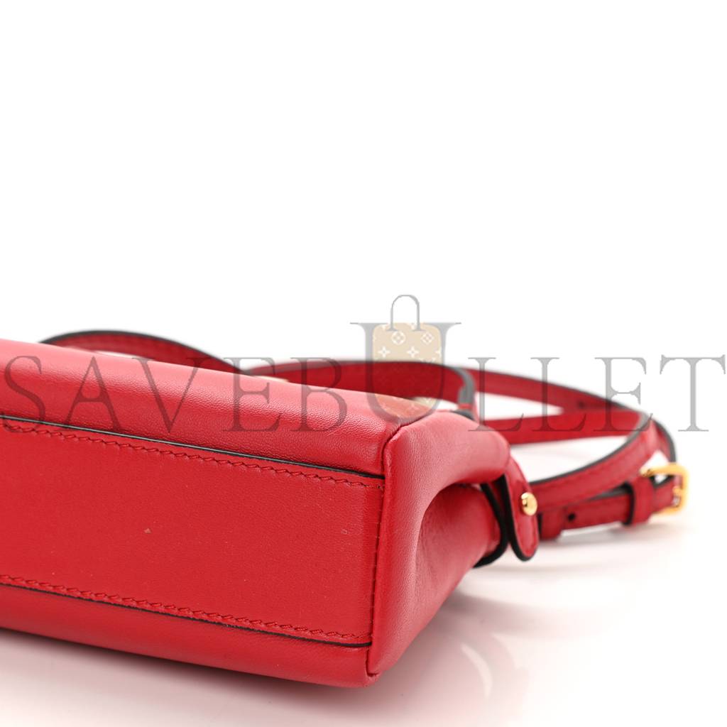 FENDI SHINY NAPPA MICRO PEEKABOO ICONIC SATCHEL FRAGOLA (20*15*11cm) FENDI SHINY NAPPA MICRO PEEKABOO ICONIC SATCHEL FRAGOLA (20*15*11cm)