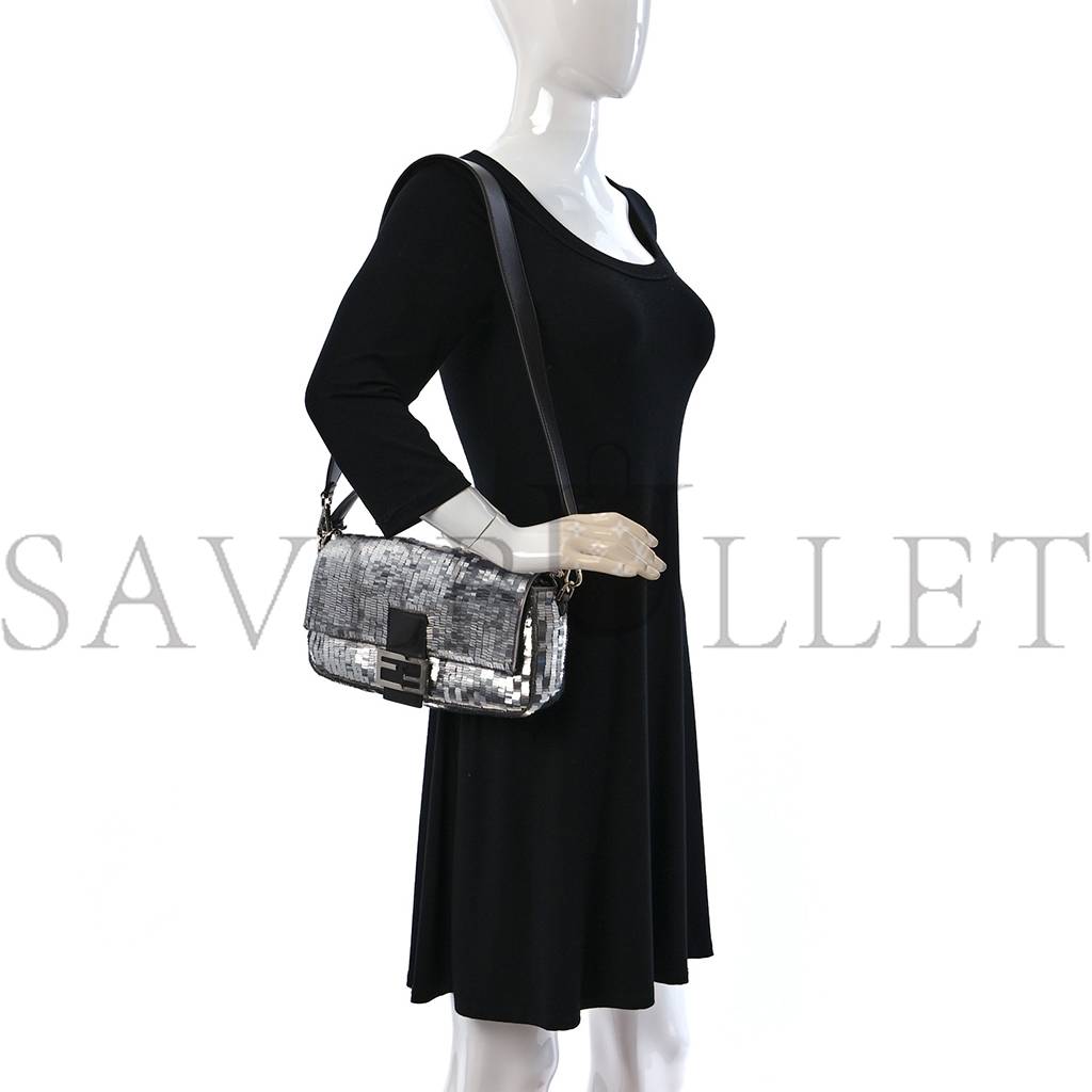 FENDI SEQUIN PAILLETTES CAPRETTO LUCIDO BAGUETTE ARGENTO MORO (27*15*6cm) FENDI SEQUIN PAILLETTES CAPRETTO LUCIDO BAGUETTE ARGENTO MORO (27*15*6cm)