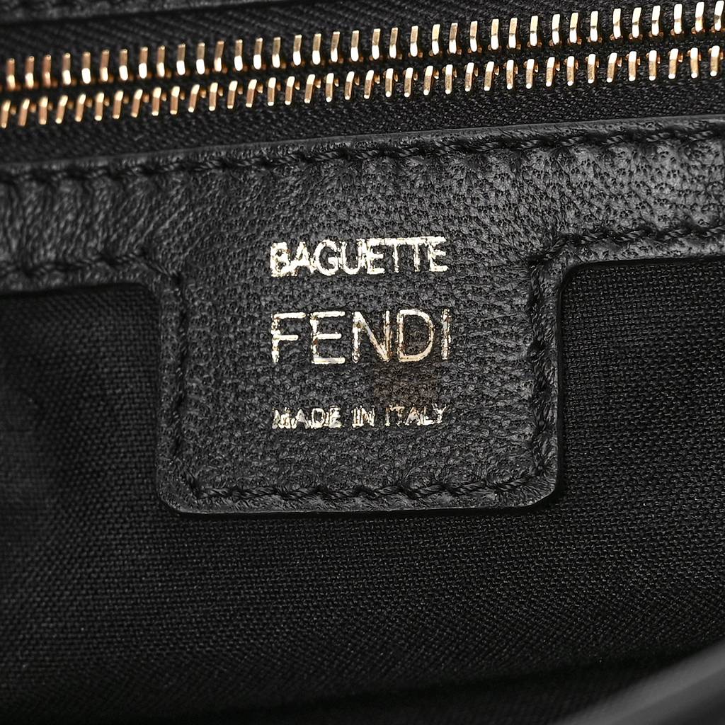 FENDI NAPPA FF 1974 EMBOSSED LARGE BAGUETTE BLACK (31*20*5cm) FENDI NAPPA FF 1974 EMBOSSED LARGE BAGUETTE BLACK (31*20*5cm)