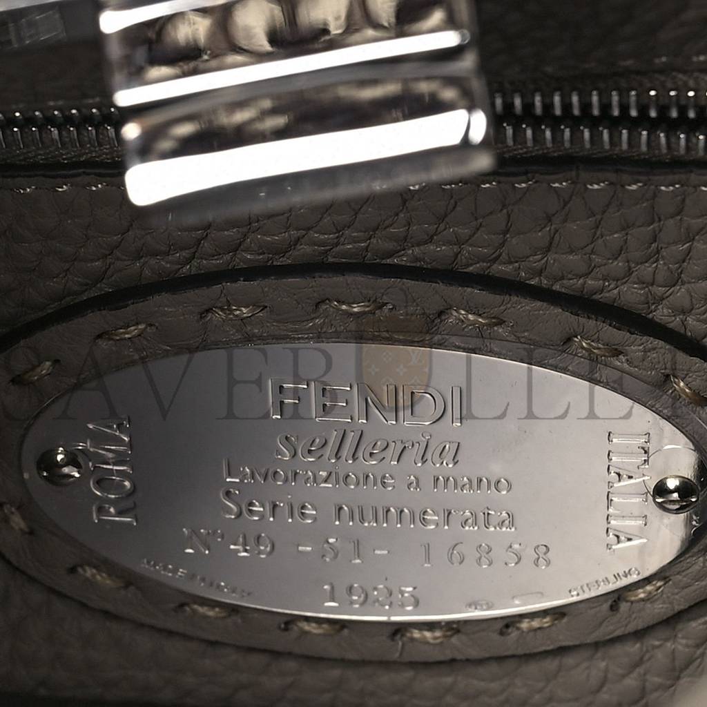 FENDI CUOIO ROMANO SNAKESKIN SELLERIA MINI PEEKABOO ICONIC SATCHEL CORDA WHITE (23*18*11cm) FENDI CUOIO ROMANO SNAKESKIN SELLERIA MINI PEEKABOO ICONIC SATCHEL CORDA WHITE (23*18*11cm)