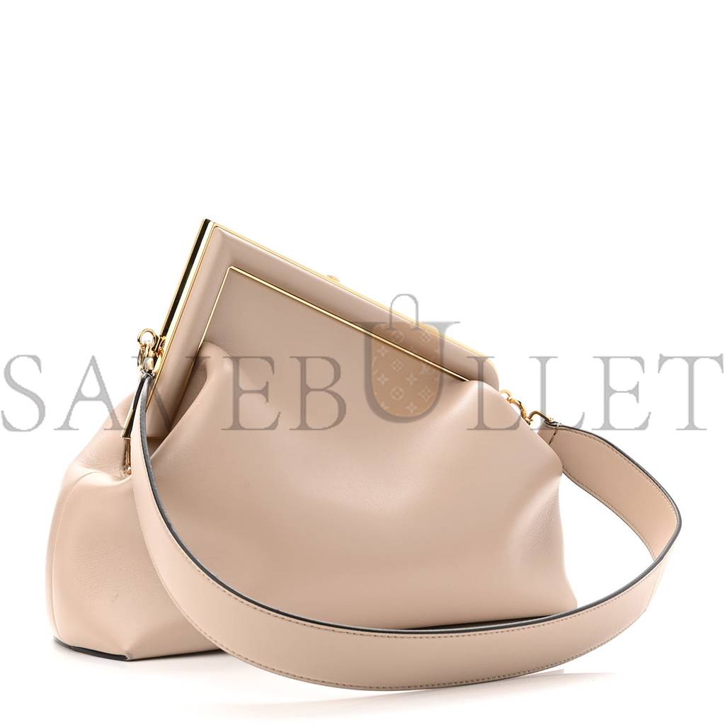 FENDI SHINY NAPPA MEDIUM FENDI FIRST NUVOLA (30*25*11cm) FENDI SHINY NAPPA MEDIUM FENDI FIRST NUVOLA (30*25*11cm)