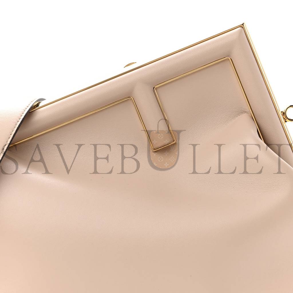 FENDI SHINY NAPPA MEDIUM FENDI FIRST NUVOLA (30*25*11cm) FENDI SHINY NAPPA MEDIUM FENDI FIRST NUVOLA (30*25*11cm)