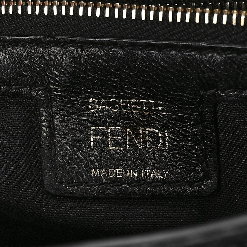 FENDI NAPPA FF 1974 EMBOSSED BAGUETTE BLACK (27*15*6cm) FENDI NAPPA FF 1974 EMBOSSED BAGUETTE BLACK (27*15*6cm)