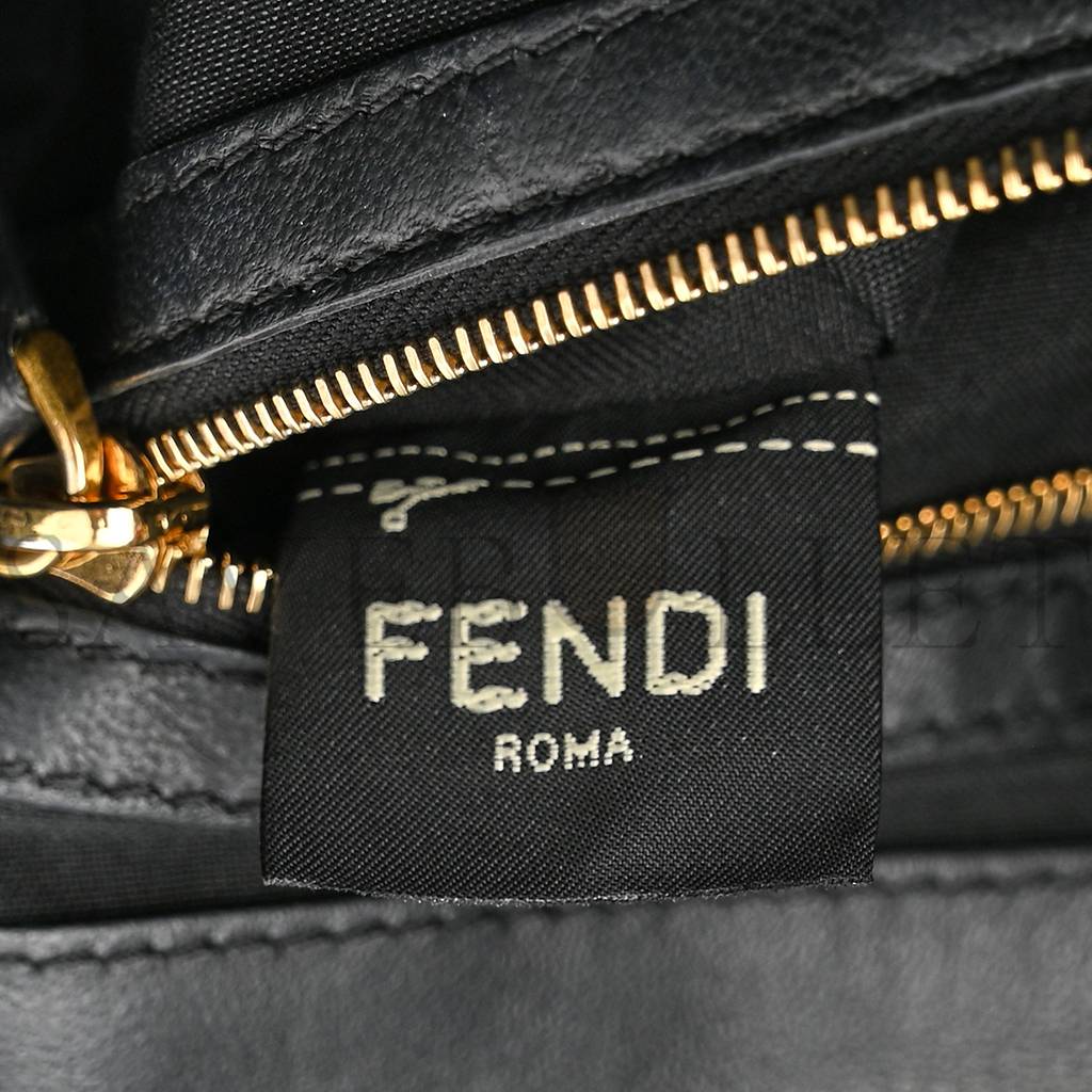 FENDI NAPPA FF 1974 EMBOSSED BAGUETTE BLACK (26*17*5cm) FENDI NAPPA FF 1974 EMBOSSED BAGUETTE BLACK (26*17*5cm)