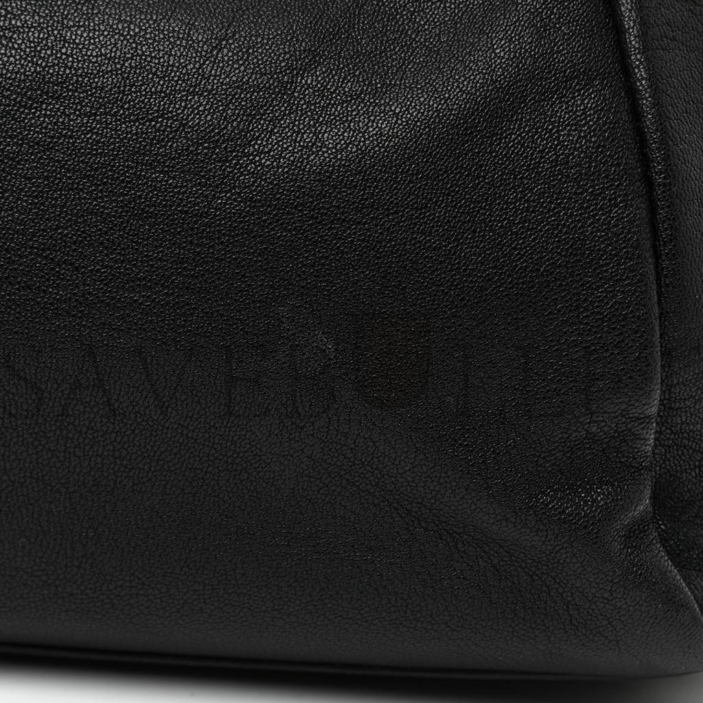 FENDI GOATSKIN ZUCCA MEDIUM PEEKABOO ICONIC SATCHEL BLACK TOBACCO (34*22*11cm) FENDI GOATSKIN ZUCCA MEDIUM PEEKABOO ICONIC SATCHEL BLACK TOBACCO (34*22*11cm)