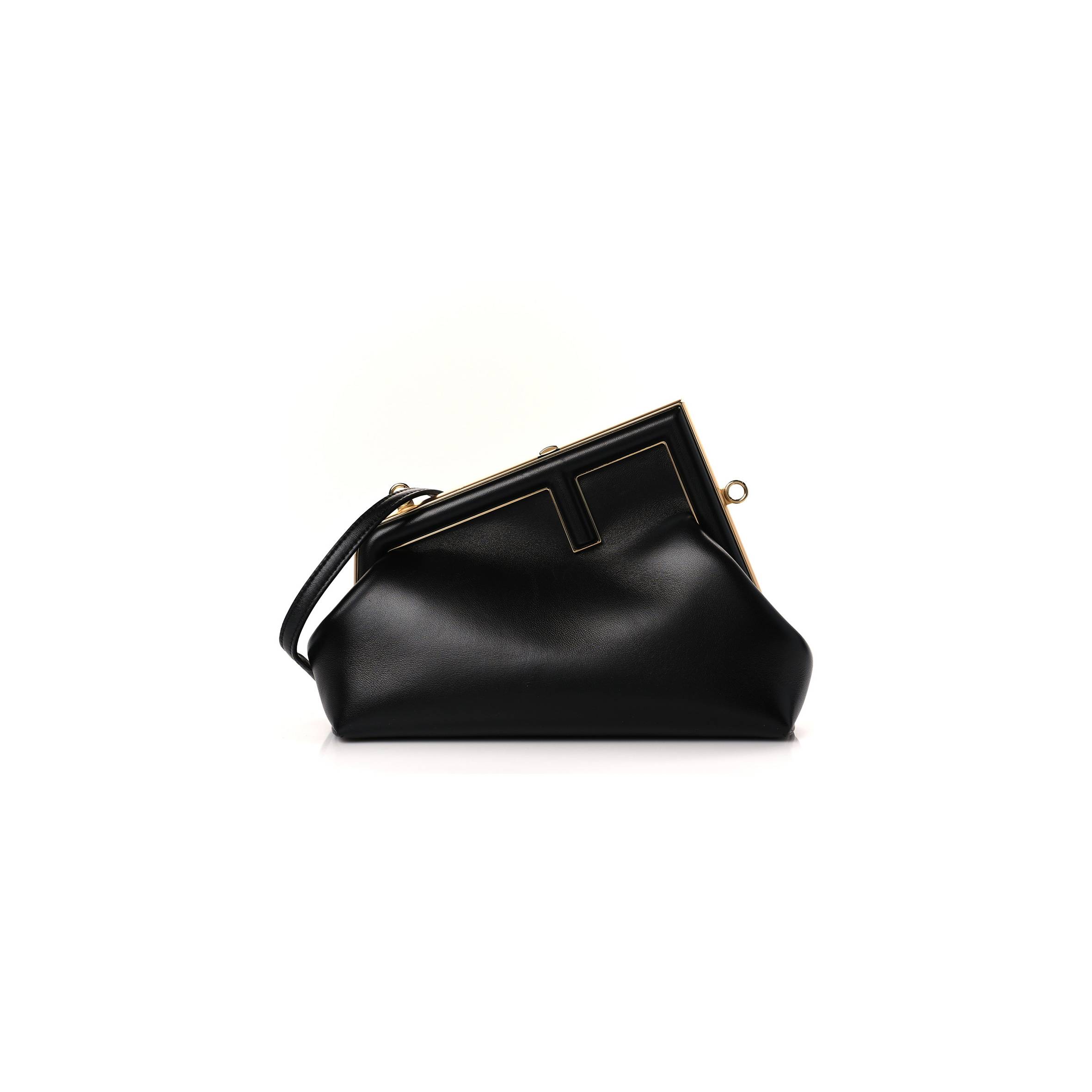 FENDI SHINY NAPPA SMALL FENDI FIRST BLACK (26*18*9.5cm) FENDI SHINY NAPPA SMALL FENDI FIRST BLACK (26*18*9.5cm)
