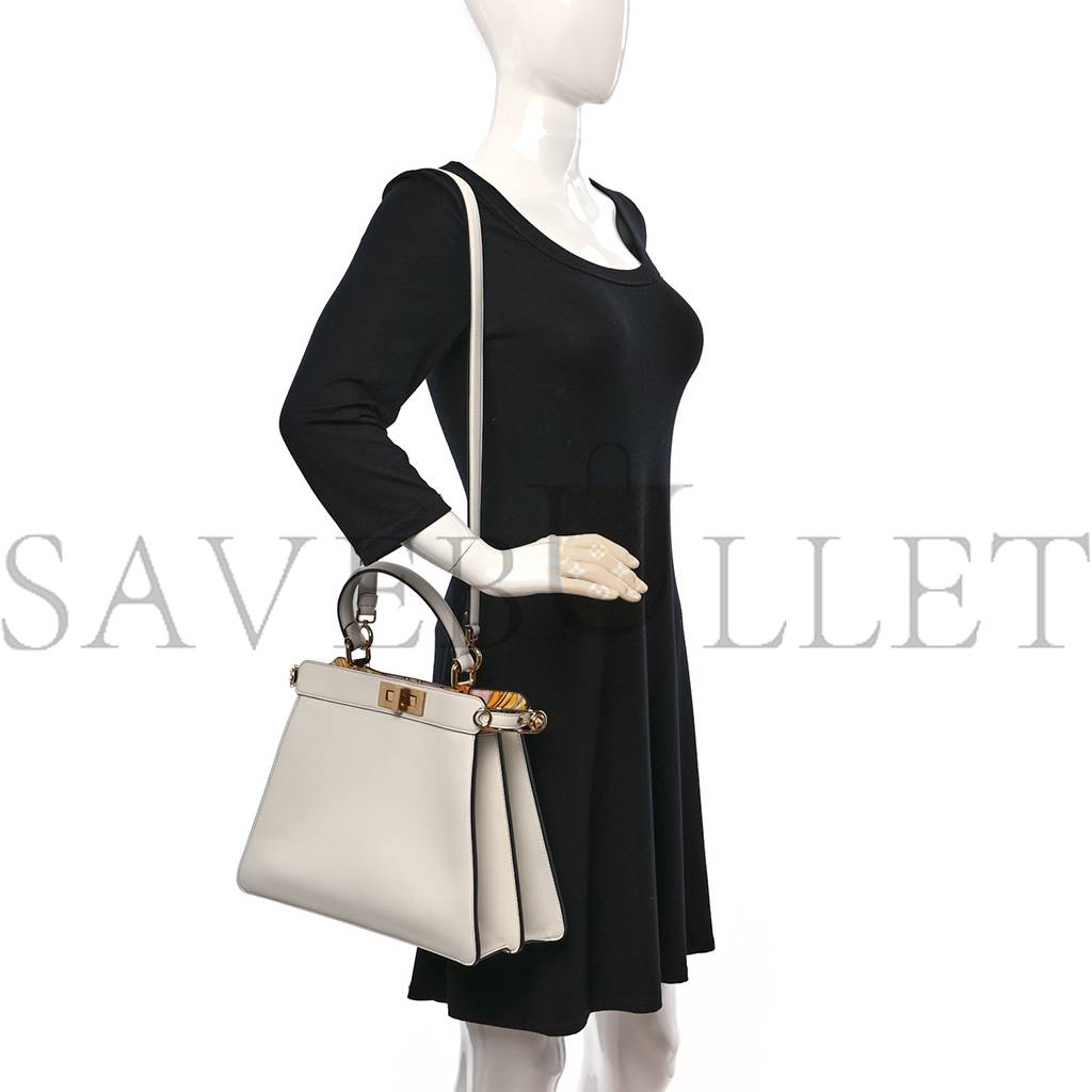 FENDI X VERSACE VITELLO SETA NAPPA FENDACE FF BAROQUE MEDIUM PEEKABOO I SEE U SATCHEL WHITE ICE (27*20*10cm) FENDI X VERSACE VITELLO SETA NAPPA FENDACE FF BAROQUE MEDIUM PEEKABOO I SEE U SATCHEL WHITE ICE (27*20*10cm)