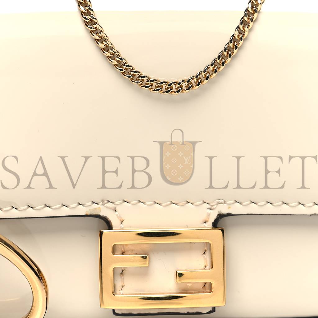 FENDI PATENT NANO BAGUETTE BELT CHARM WHITE (10*7*2cm) FENDI PATENT NANO BAGUETTE BELT CHARM WHITE (10*7*2cm)