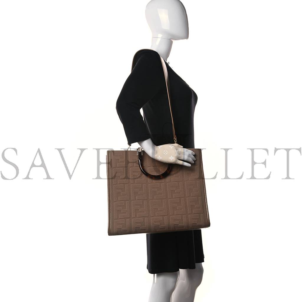 FENDI TECHNICAL FABRIC PLEXIGLASS FF MEDIUM FENDI SUNSHINE SHOPPER TOTE SAND (41*34*19cm) FENDI TECHNICAL FABRIC PLEXIGLASS FF MEDIUM FENDI SUNSHINE SHOPPER TOTE SAND (41*34*19cm)