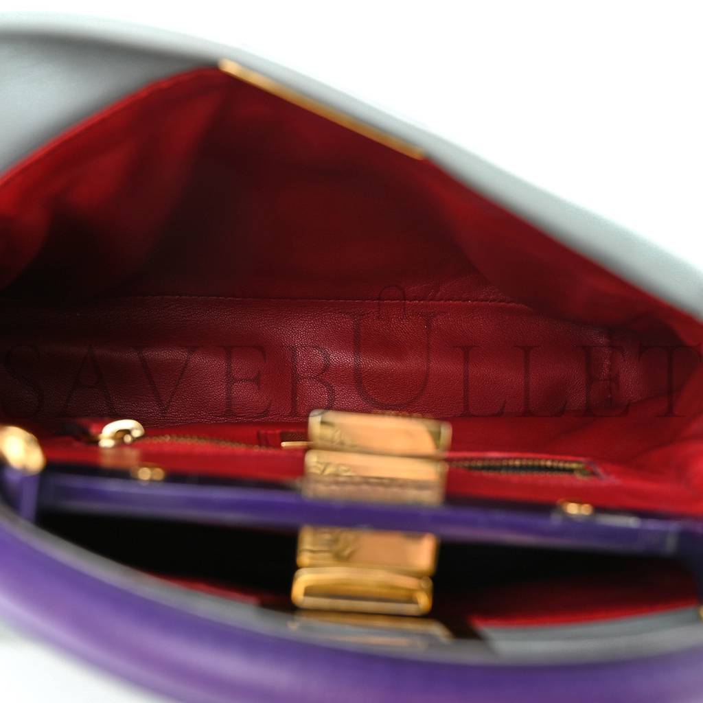 FENDI NAPPA COLORBLOCK MINI PEEKABOO ICONIC SATCHEL POLVERE PURPLE RAIN RUBY (23*17*11cm) FENDI NAPPA COLORBLOCK MINI PEEKABOO ICONIC SATCHEL POLVERE PURPLE RAIN RUBY (23*17*11cm)