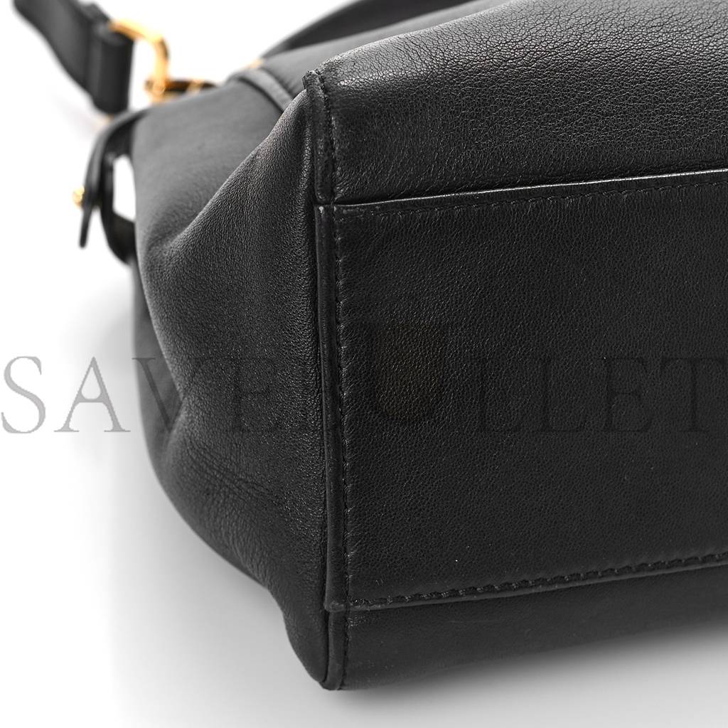 FENDI NAPPA MINI PEEKABOO ICONIC SATCHEL BLACK (23*19*11cm) FENDI NAPPA MINI PEEKABOO ICONIC SATCHEL BLACK (23*19*11cm)