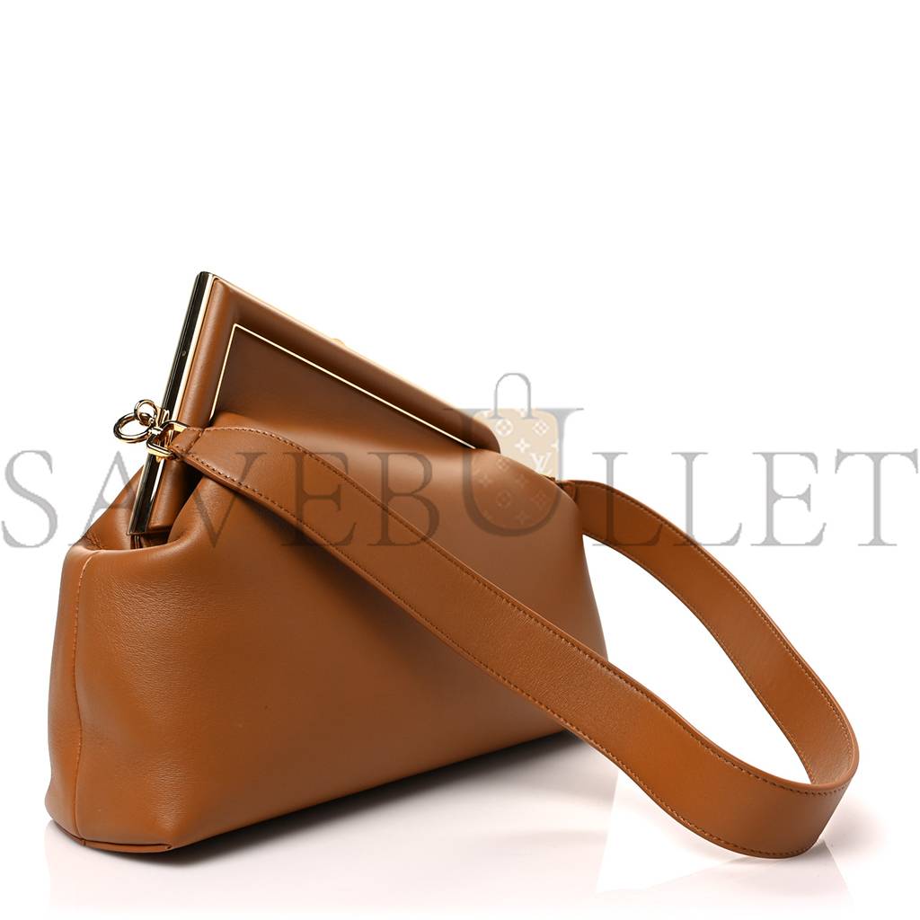 FENDI SHINY NAPPA MEDIUM FENDI FIRST CARAMELLO (30*25*10cm) FENDI SHINY NAPPA MEDIUM FENDI FIRST CARAMELLO (30*25*10cm)