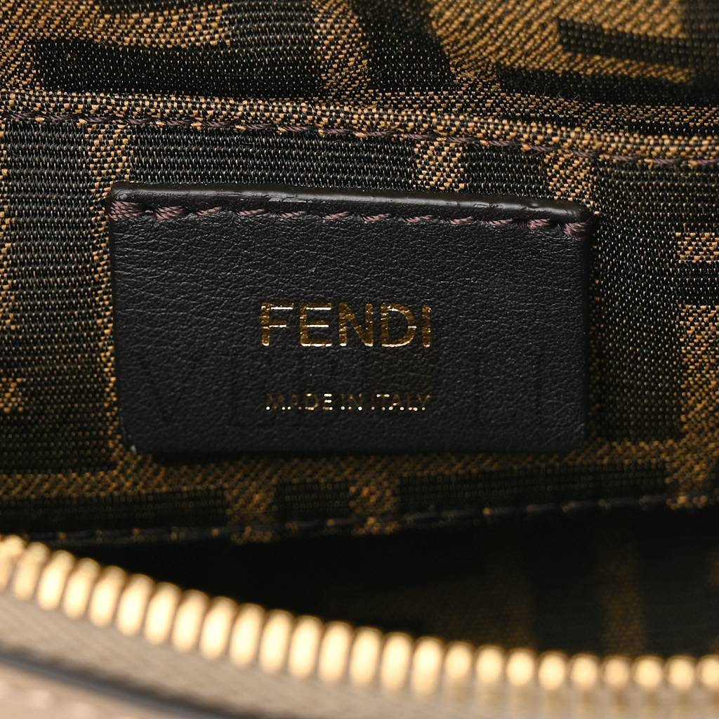 FENDI VITELLO KING PLEXIGLASS LOGO EMBOSSED MINI BY THE WAY TOP HANDLE BOSTON BAG TORTORA (18*11*8cm) FENDI VITELLO KING PLEXIGLASS LOGO EMBOSSED MINI BY THE WAY TOP HANDLE BOSTON BAG TORTORA (18*11*8cm)